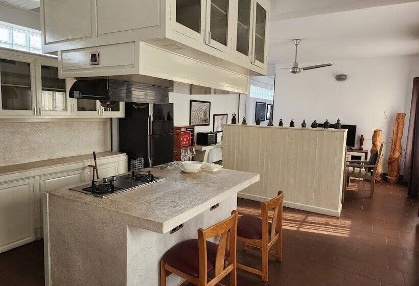 בית מלון כפרי Chilchill Elite Residences