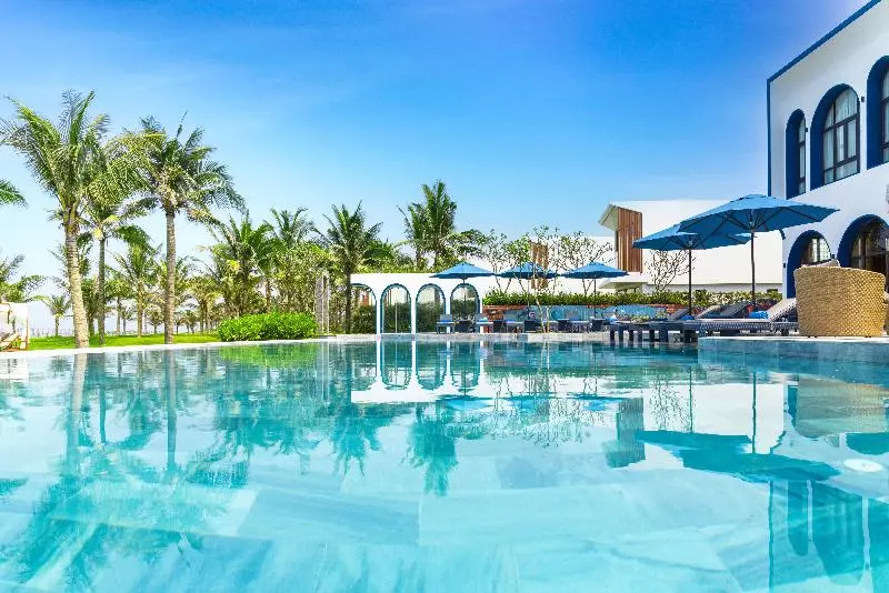 هتل Hoi An Royal Beachfront Villas