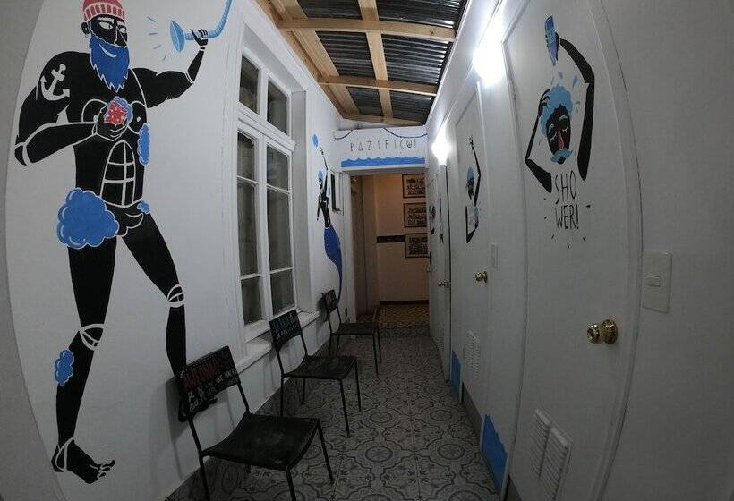 Escarabajo Hostel   Adults Only