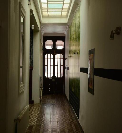 Escarabajo Hostel   Adults Only