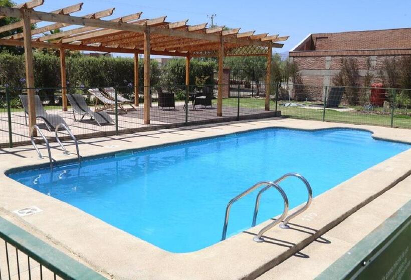 בית מלון כפרי Altos De Tuqui