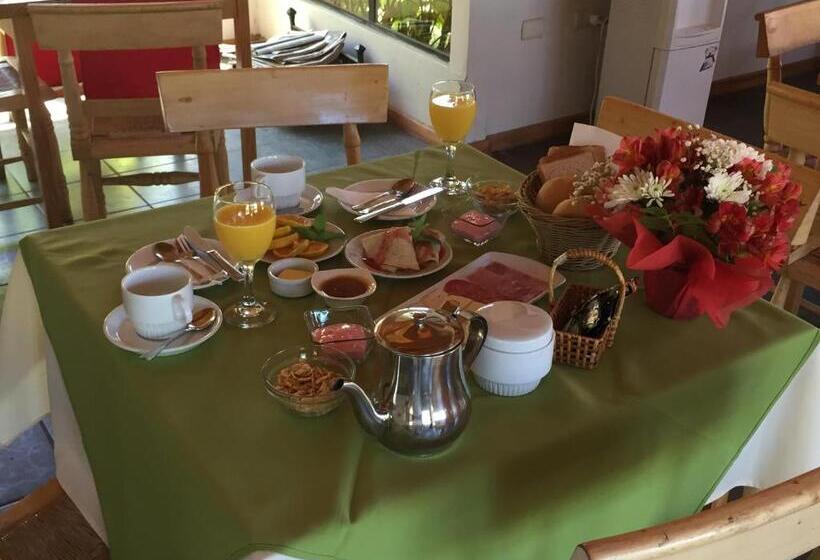 בית מלון כפרי Altos De Tuqui