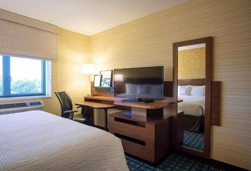 ホテル Fairfield Inn & Suites By Marriott New York Queens/fresh Meadows