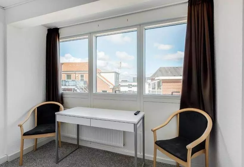 Hotel Hvide Sande