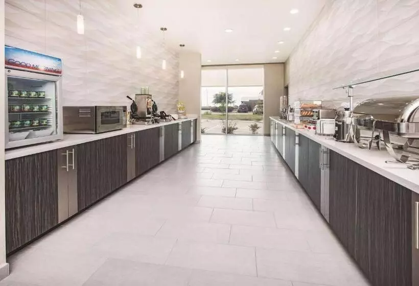 ホテル La Quinta By Wyndham Dallas Plano The Colony