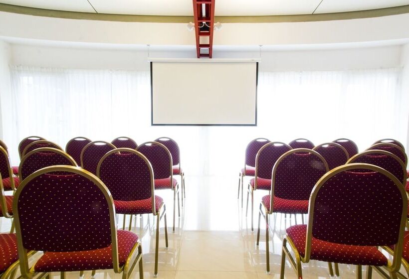 Let Sun Hotel Boutique