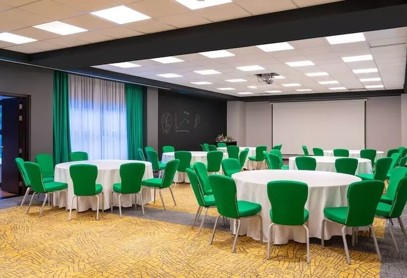 ホテル Park Inn By Radisson, Nairobi Westlands