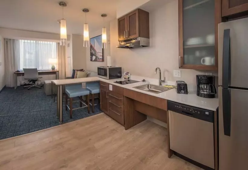 ホテル Residence Inn By Marriott Baltimore At The Johns Hopkins Medical Campus