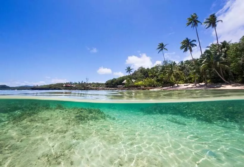 Hotelli Savasi Island Resort