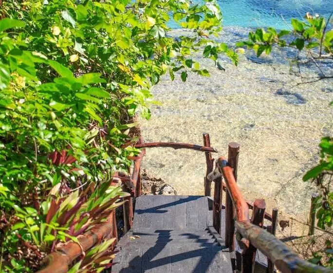 Hotelli Savasi Island Resort