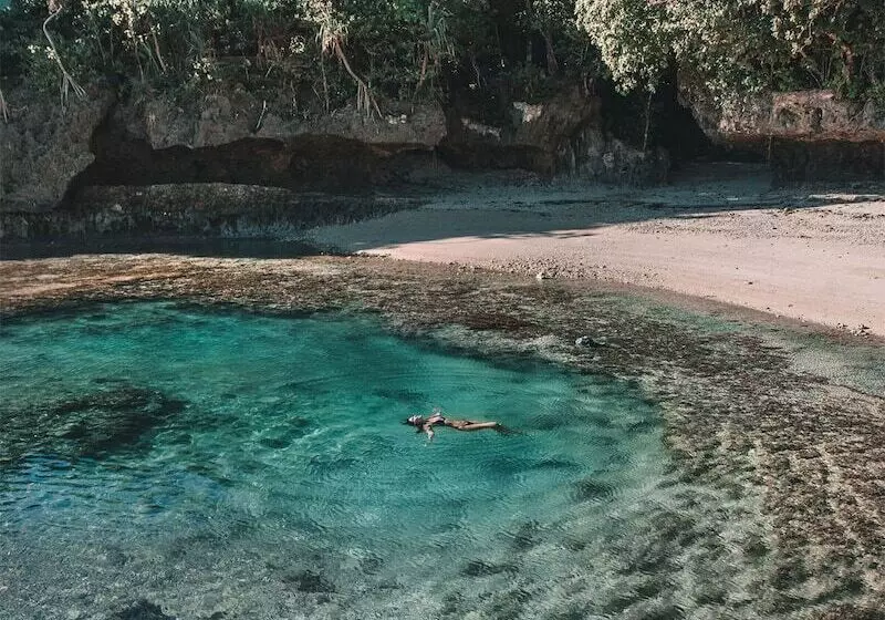 Hotelli Savasi Island Resort