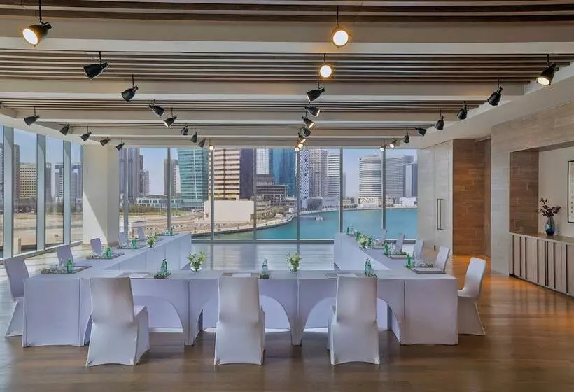 Hotelli The St. Regis Downtown, Dubai