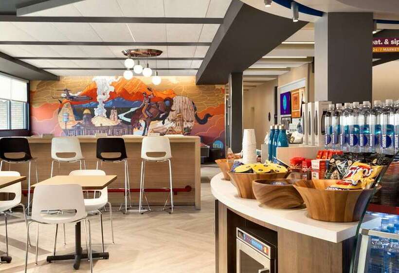 هتل Tru By Hilton Cheyenne Wy