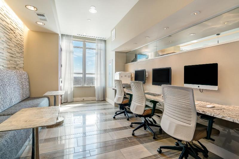 Locale Austin Rainey Street