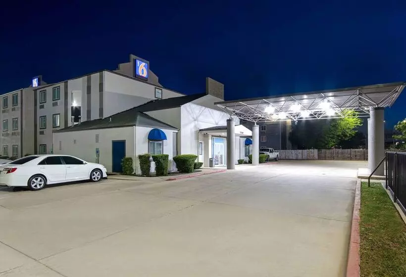 Motel 6 San Antonio, Tx  South