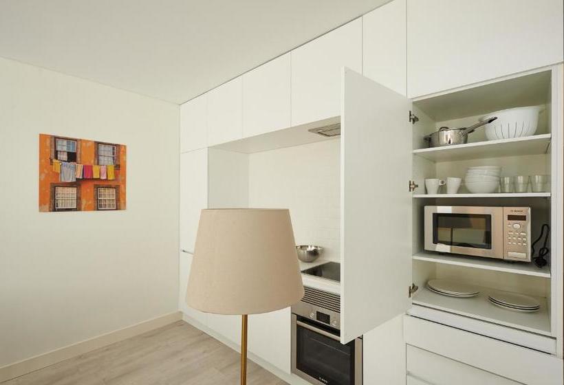 Hello Lisbon Baixa Original Apartments