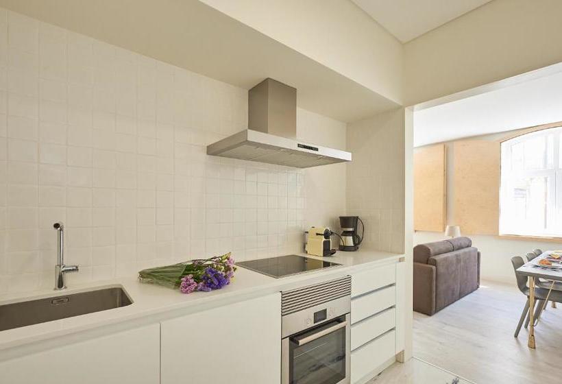 Hello Lisbon Baixa Original Apartments