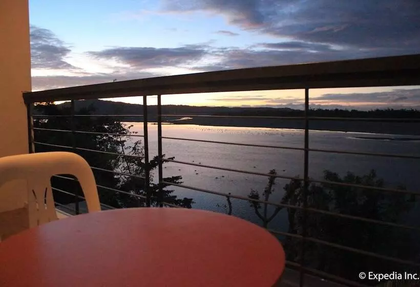 Rivermount Hotel And Resort