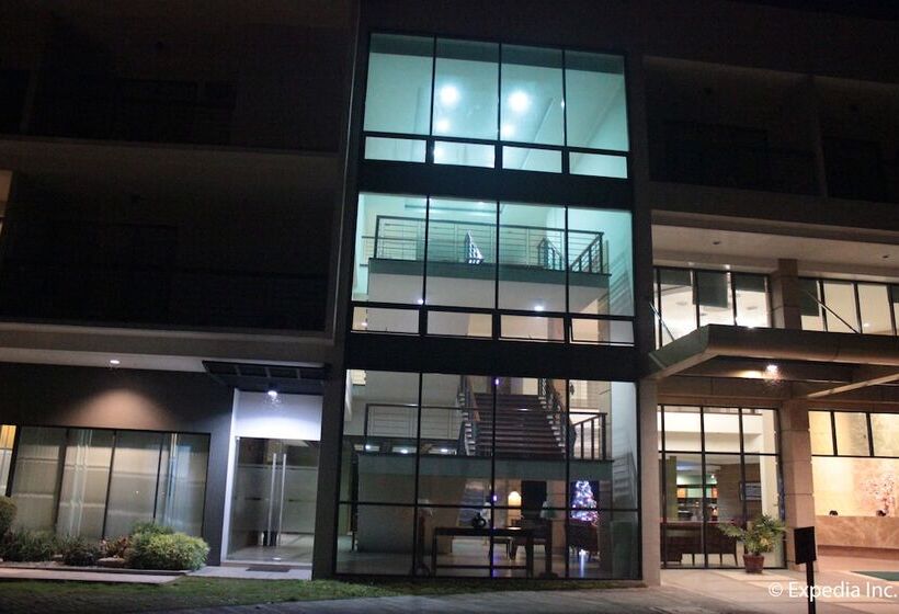 Rivermount Hotel And Resort