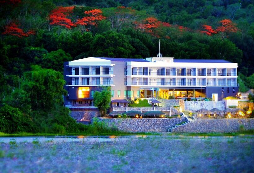 Rivermount Hotel And Resort
