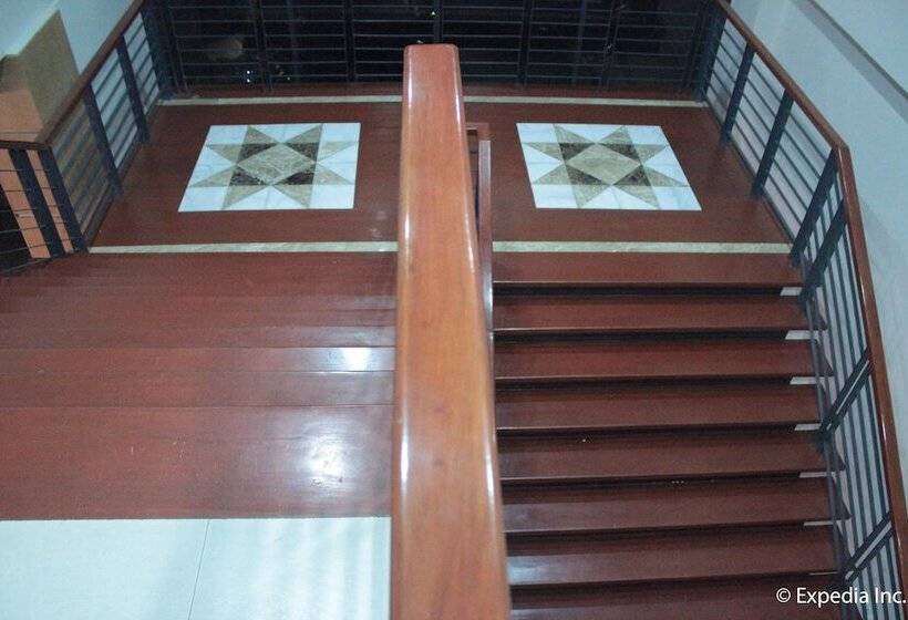 Rivermount Hotel And Resort