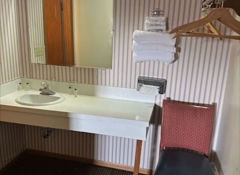 モーテル Love Hotels Western Holiday At Harlan Lake Ne