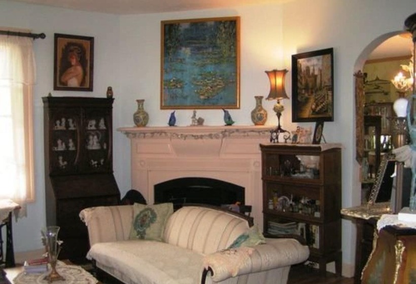 Armistead Cottage B&b