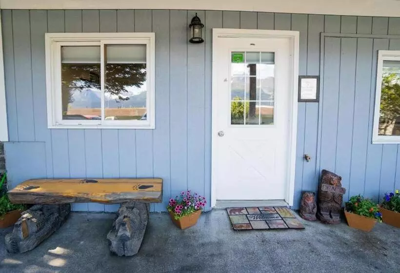 ベッドアンドブレックファースト Bears Den Alaska Lodging
