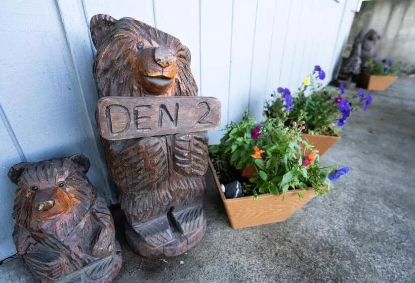 ベッドアンドブレックファースト Bears Den Alaska Lodging