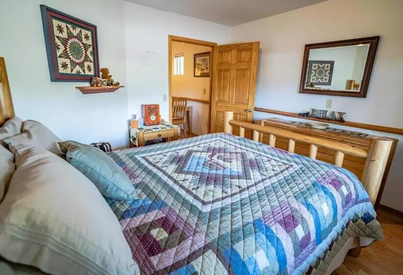 ベッドアンドブレックファースト Bears Den Alaska Lodging