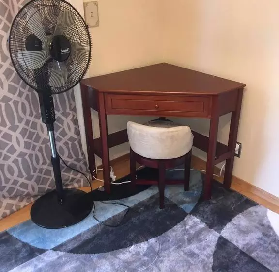 تختخواب و صبحانه Saratoga House   Cars Available