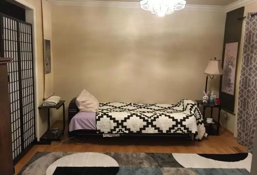 تختخواب و صبحانه Saratoga House   Cars Available