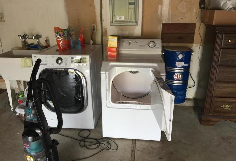 צימר Saratoga House   Cars Available