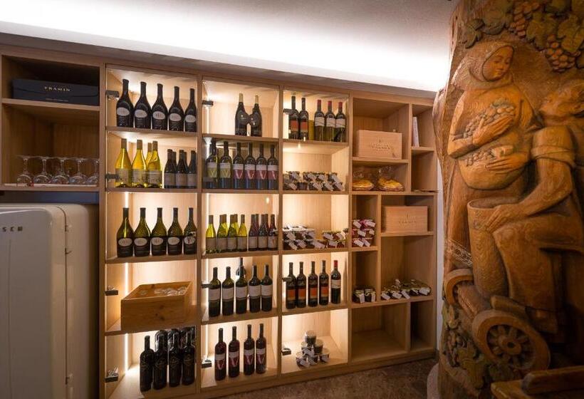 مبيت وإفطار Tirolerin Garni