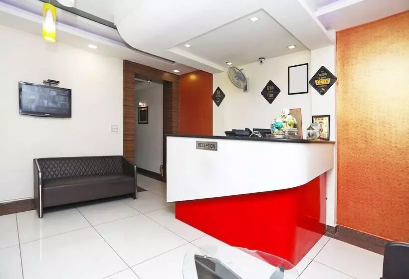 Hotel Capital O 2616  Golden Sand