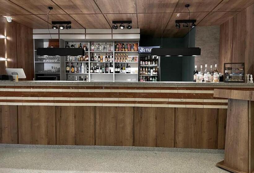 هتل Gloria Standard