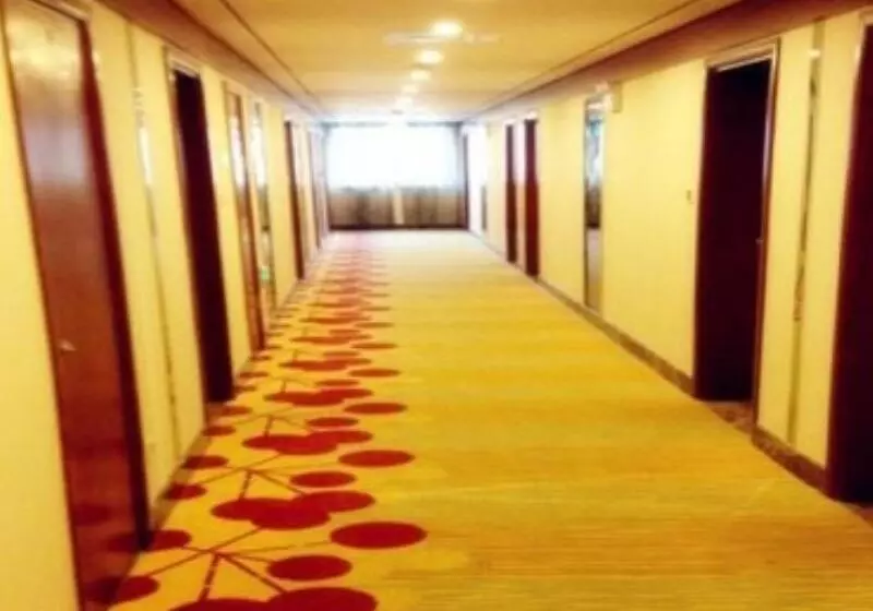 Hotelli Greentree Inn Jiangsu Nantong Haimen Sanchang North Wangjiang Road Business