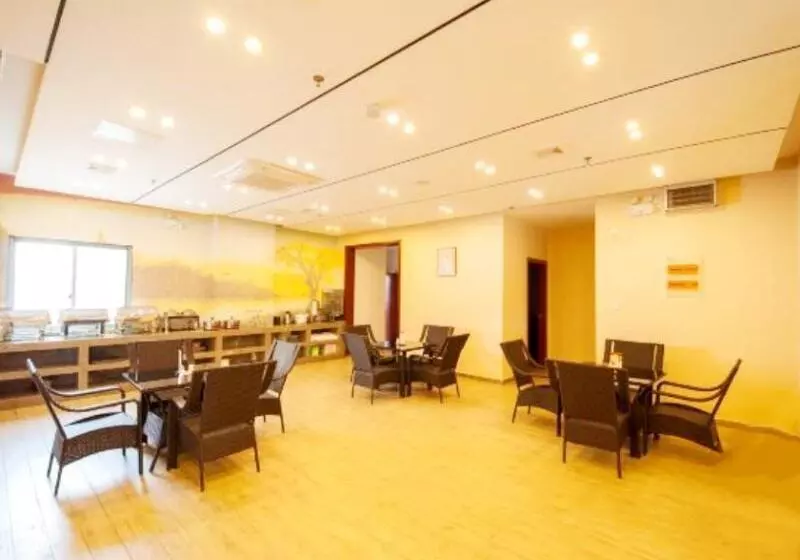 Hotelli Greentree Inn Jiangsu Nantong Haimen Sanchang North Wangjiang Road Business