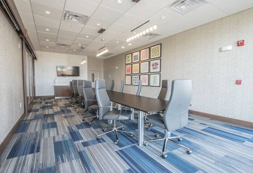 호텔 Holiday Inn Express & Suites   Dripping Springs   Austin Area, An Ihg