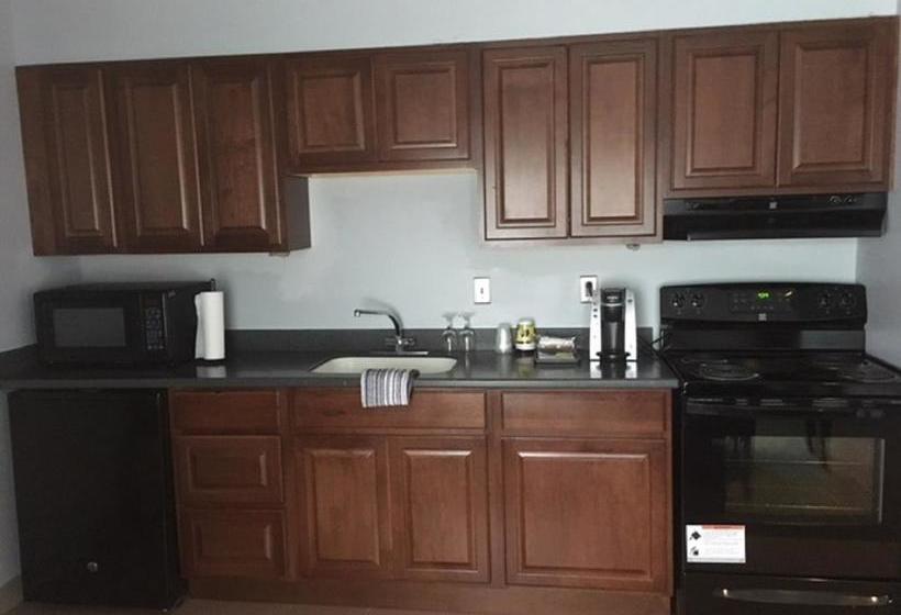 Отель The Henson