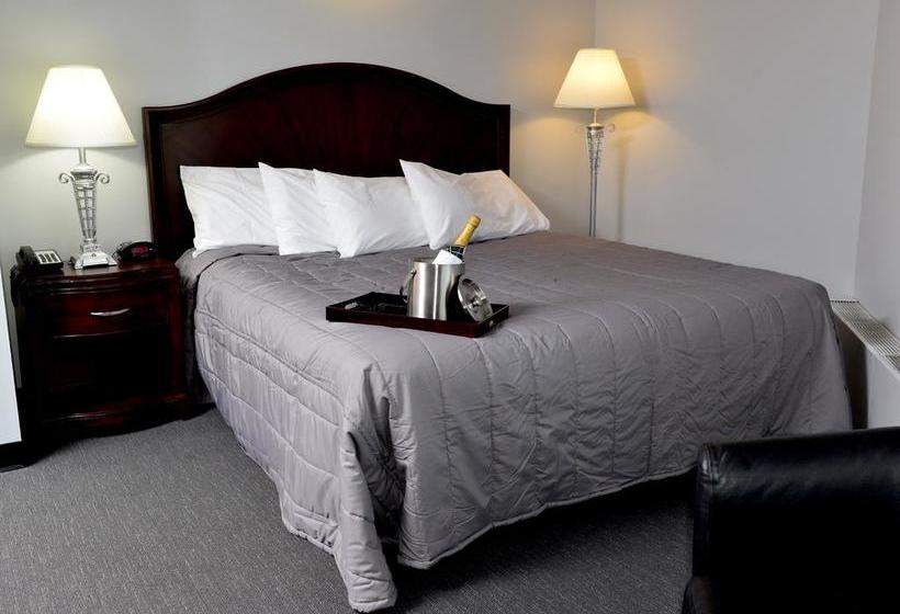 Отель The Henson