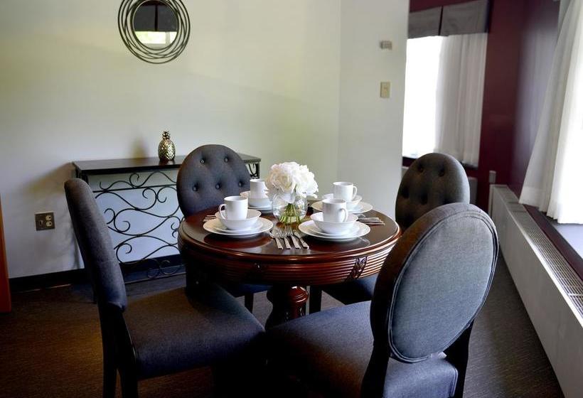 Отель The Henson