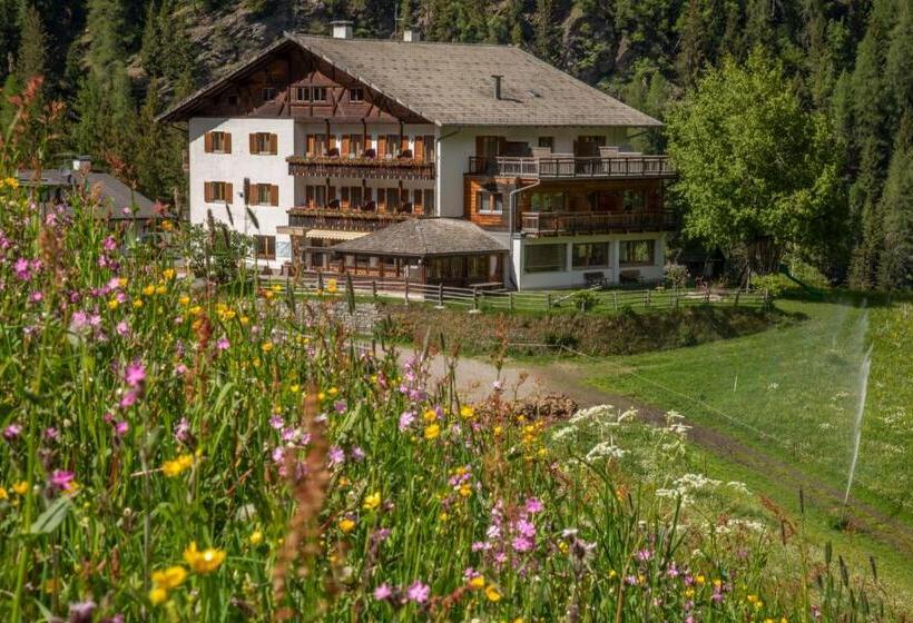 Отель Ultnerhof