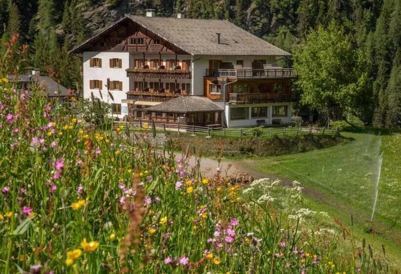 Hotelli Ultnerhof