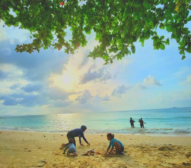 Ombak Dive Resort Perhentian Island