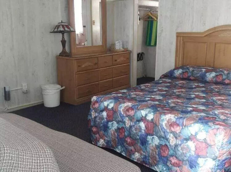 Suitcase Motel & Travel