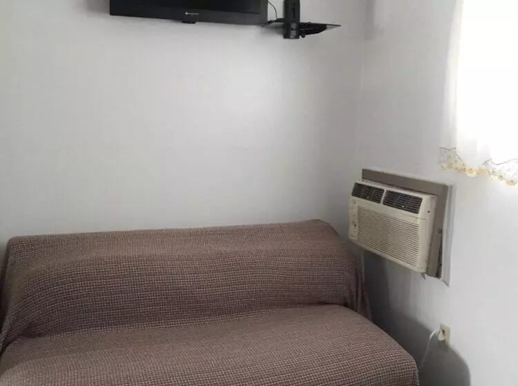 Suitcase Motel & Travel