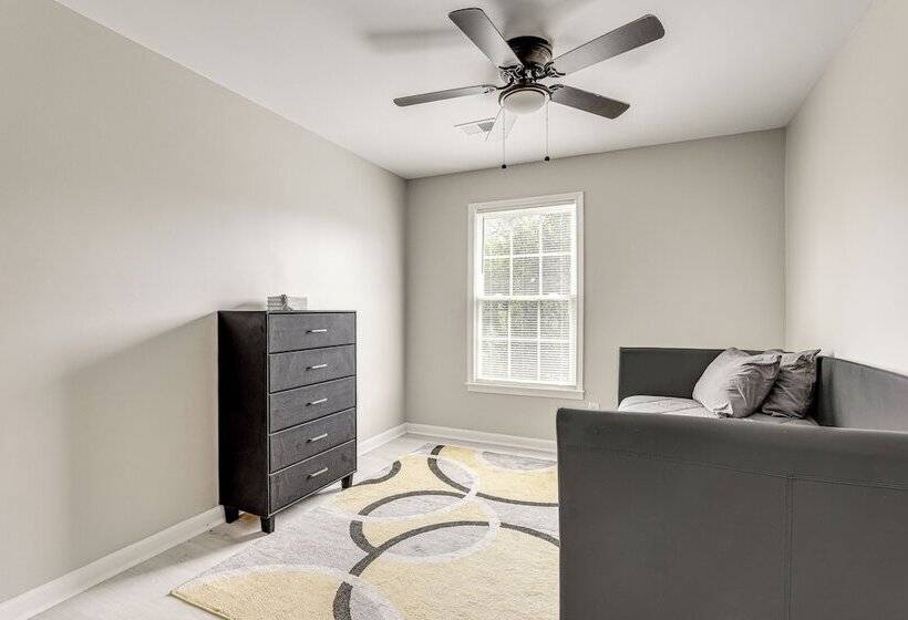 ~ 1/2 Mi To Mercedes Benz Stadium: Atlanta Home