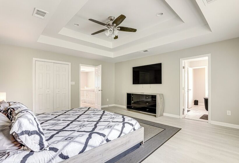 ~ 1/2 Mi To Mercedes Benz Stadium: Atlanta Home