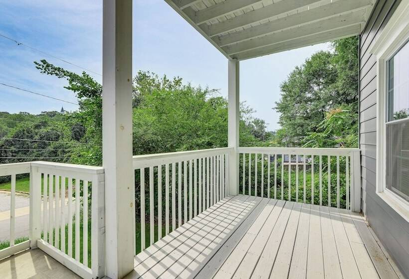 ~ 1/2 Mi To Mercedes Benz Stadium: Atlanta Home